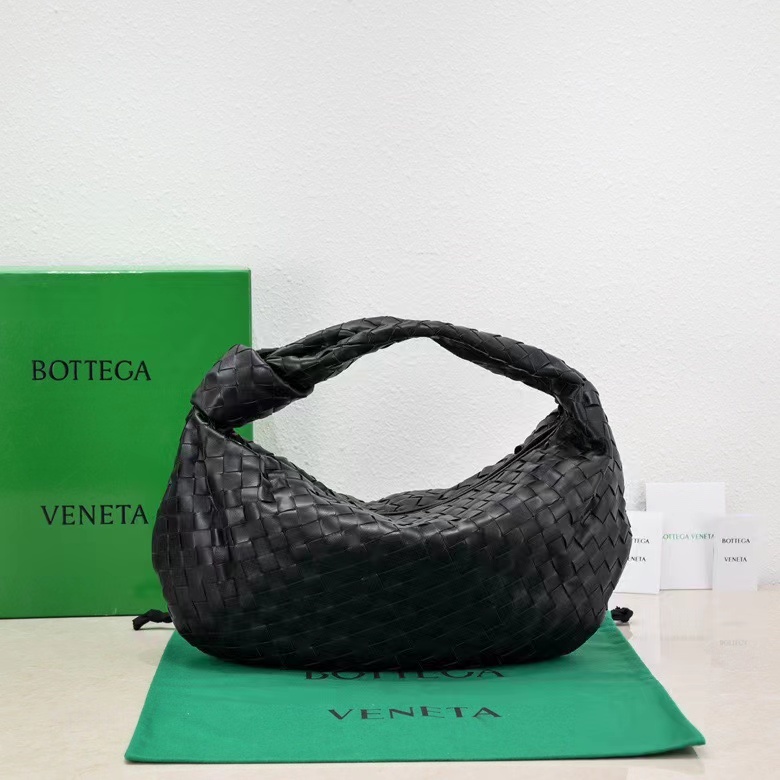 Bottega Veneta Jodie large 40cm black